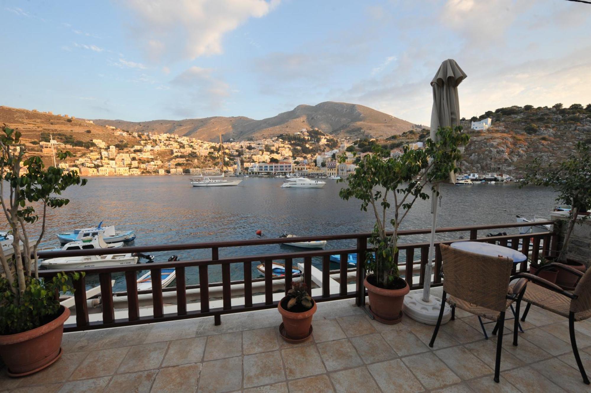 Ferienwohnung Odyssia Symi Exterior foto